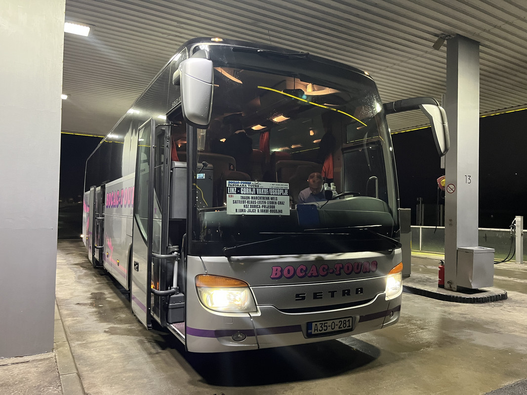 55F5893B-5039-4DBD-BA33-A909BF913559