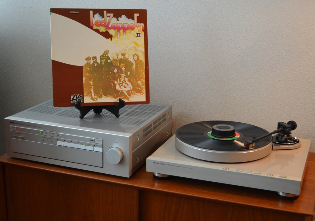 harman kardon zeppelin