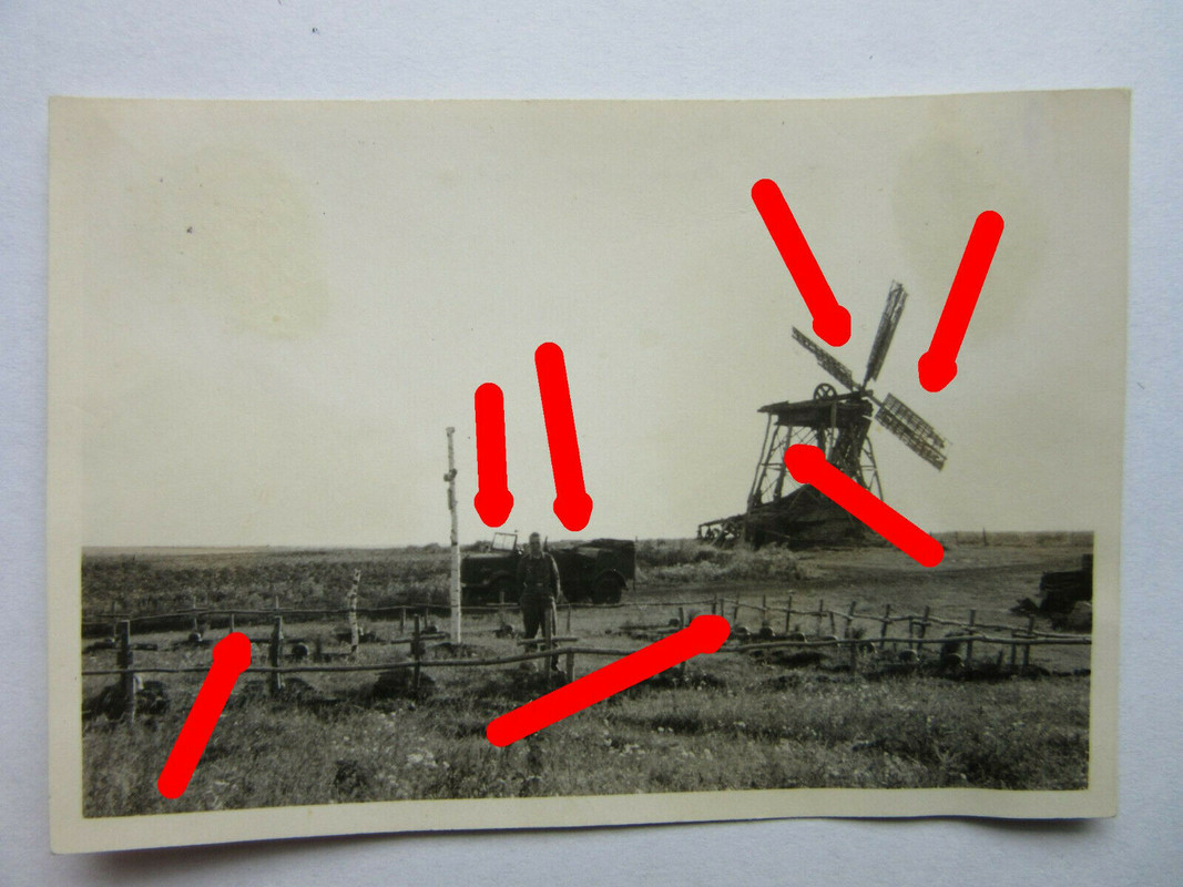 Foto Russland 251 Inf.Div Windmühle Gräber Windmill Windrad Mill heldenfriedhof
