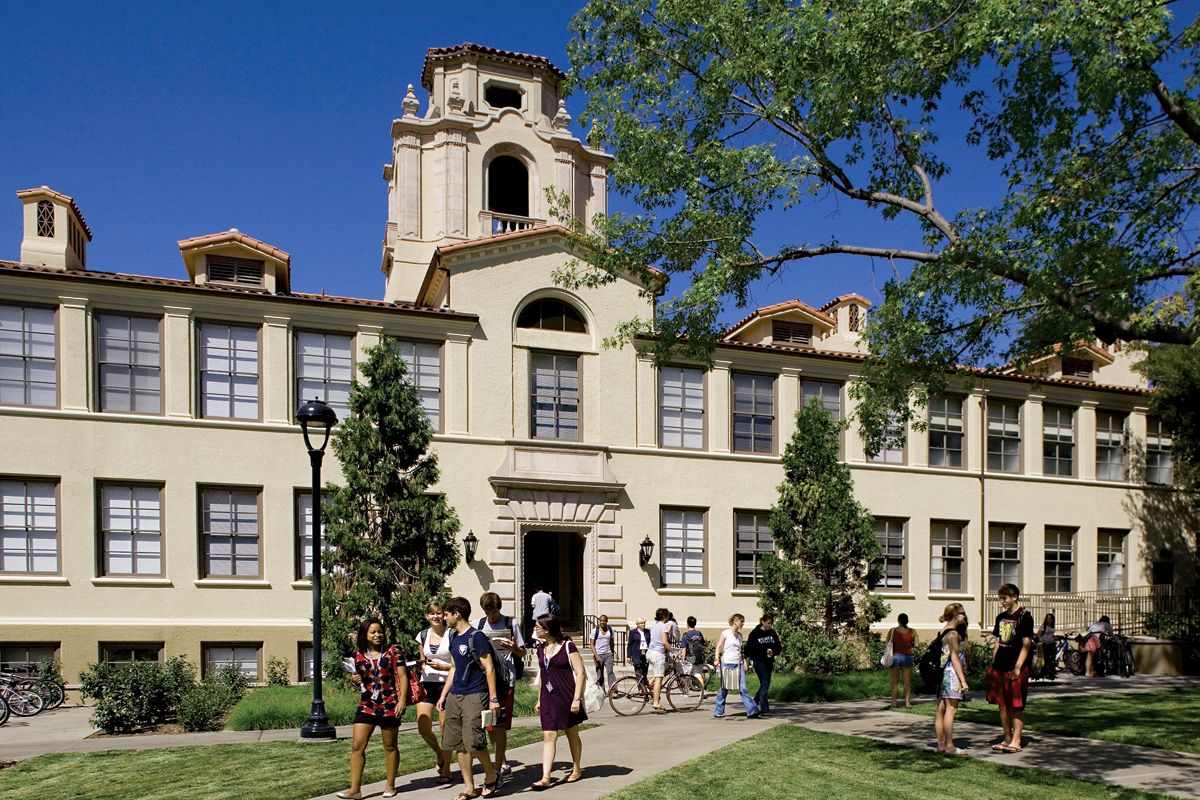 Why Suburban Colleges