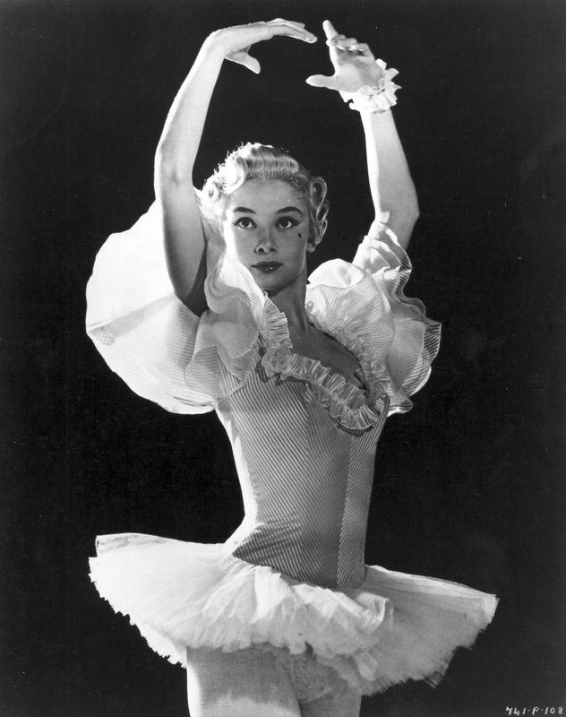 AudreyHepburn_md04