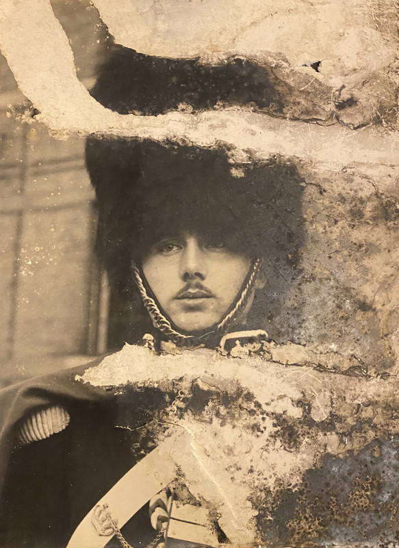 Martin-Snijkers-vader-van-Beatrijs-Snijkers-eerste-Nederlandstalige-vrouwelijke-rijkswachter-te-paar