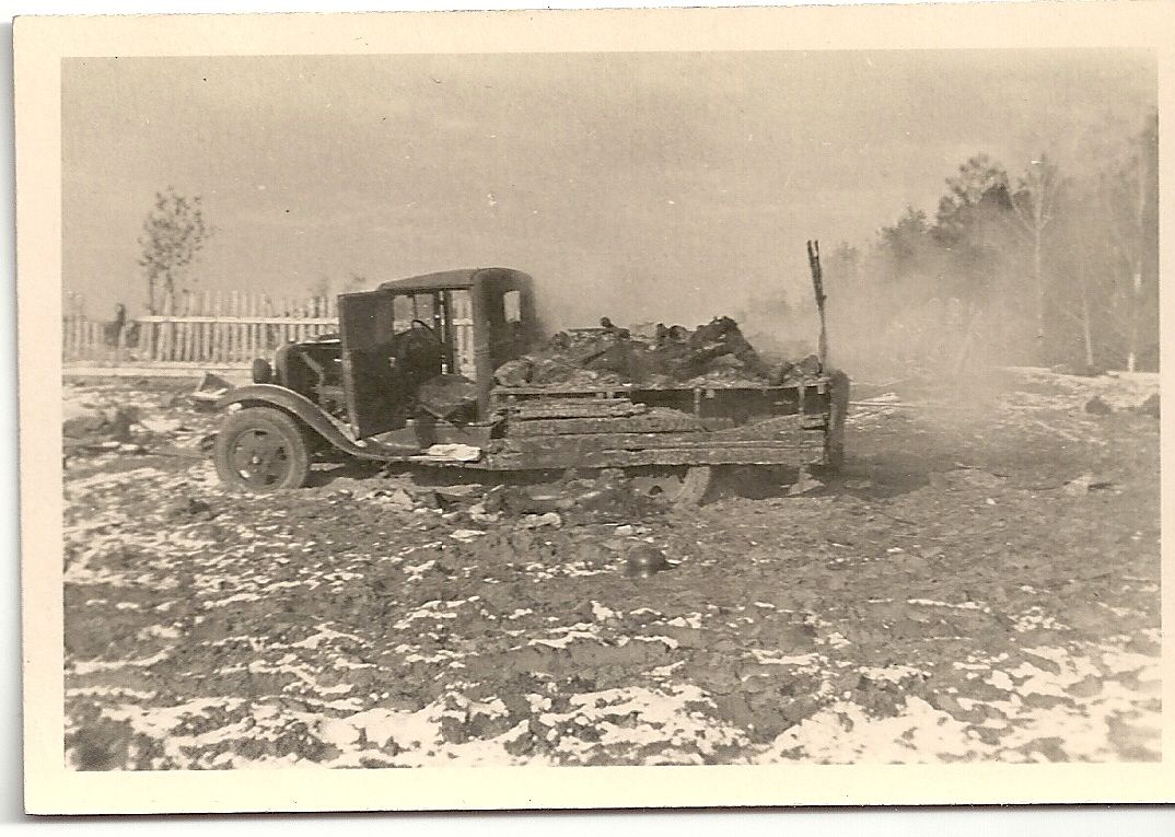 Orig.Foto zerstörter Russischer LKW im Winter WW