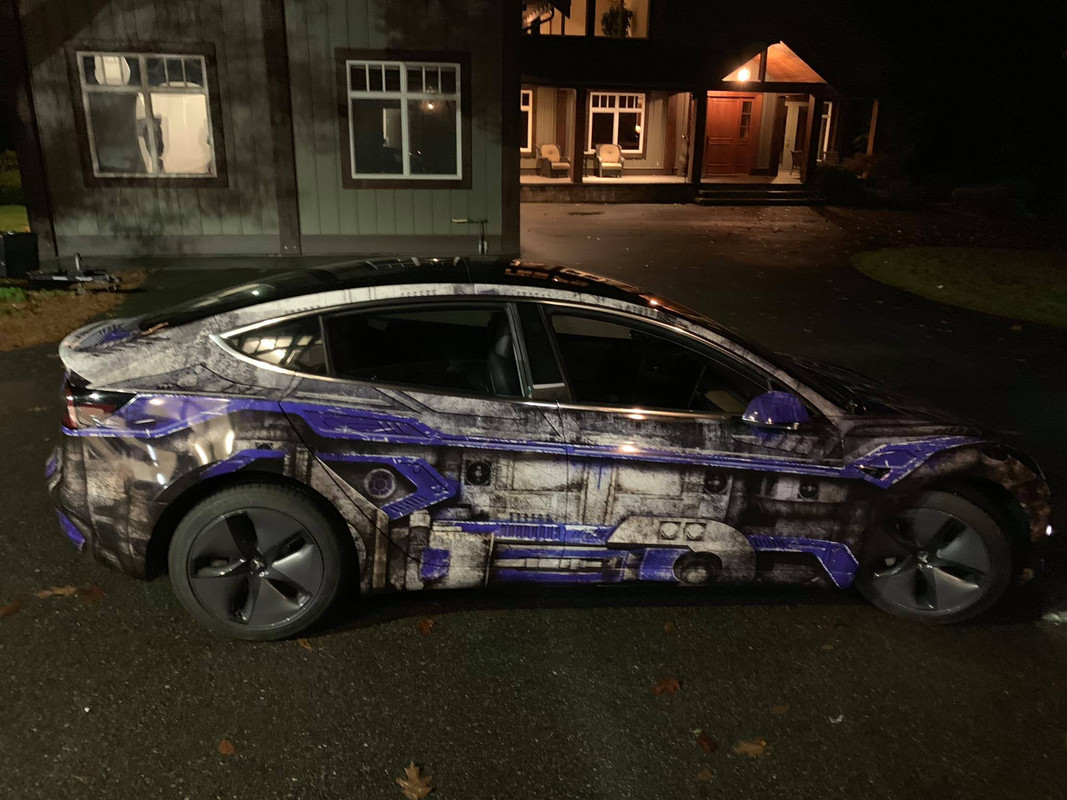 Tesla Model 3 in Star Wars wrap (9)