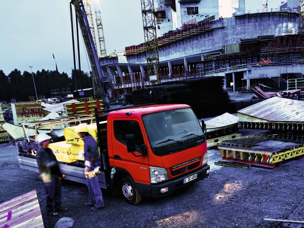 Mitsubishi-Fuso-Canter (2002-10)
