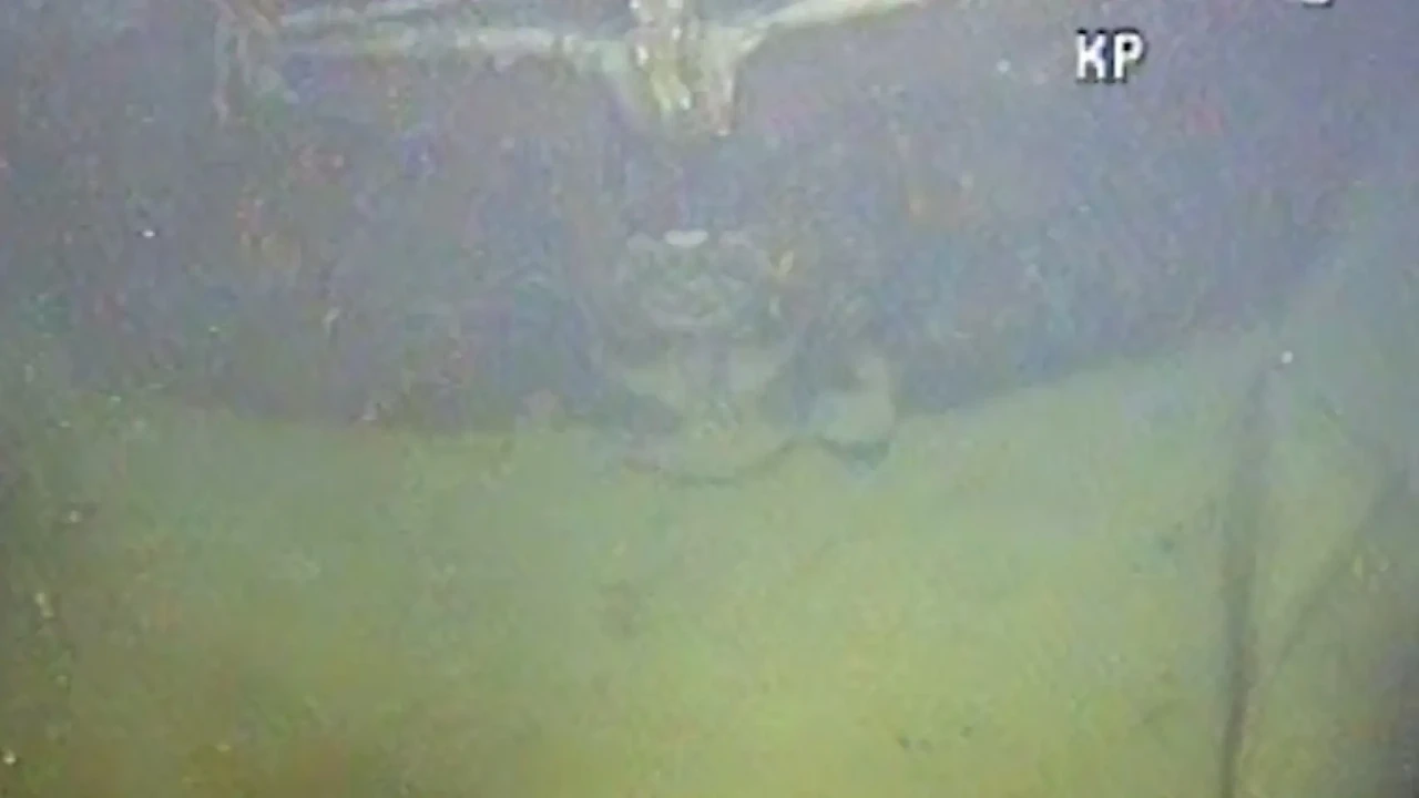 Fotografía del barco alemán hundido por los británicos