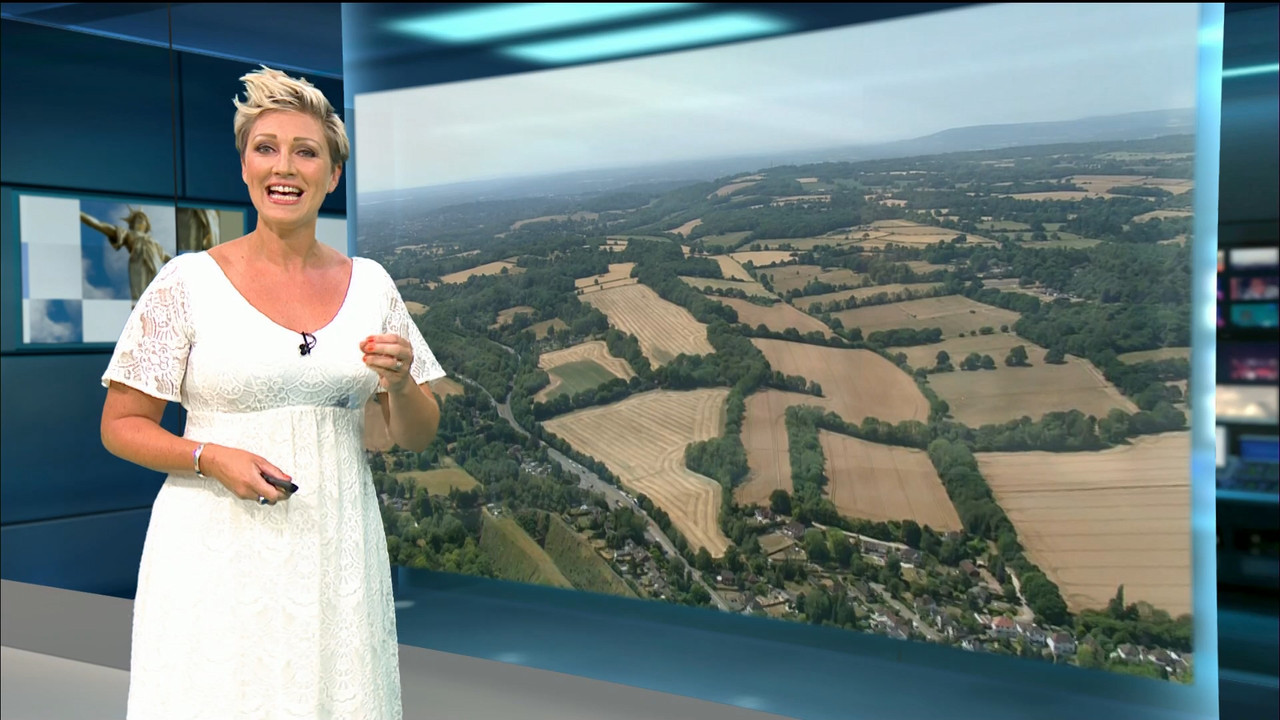 ITV Evening News_20220722_18301930.ts_snapshot_00.49.18.325