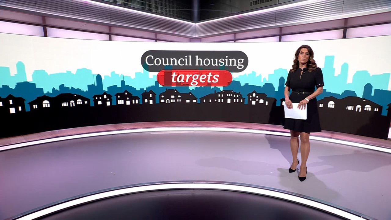BBC London News_20230503_18301900.ts_snapshot_02.42.058