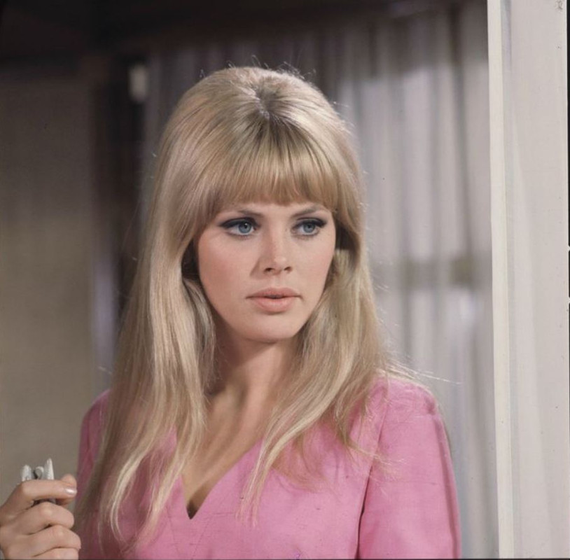 Britt_Ekland_mc10