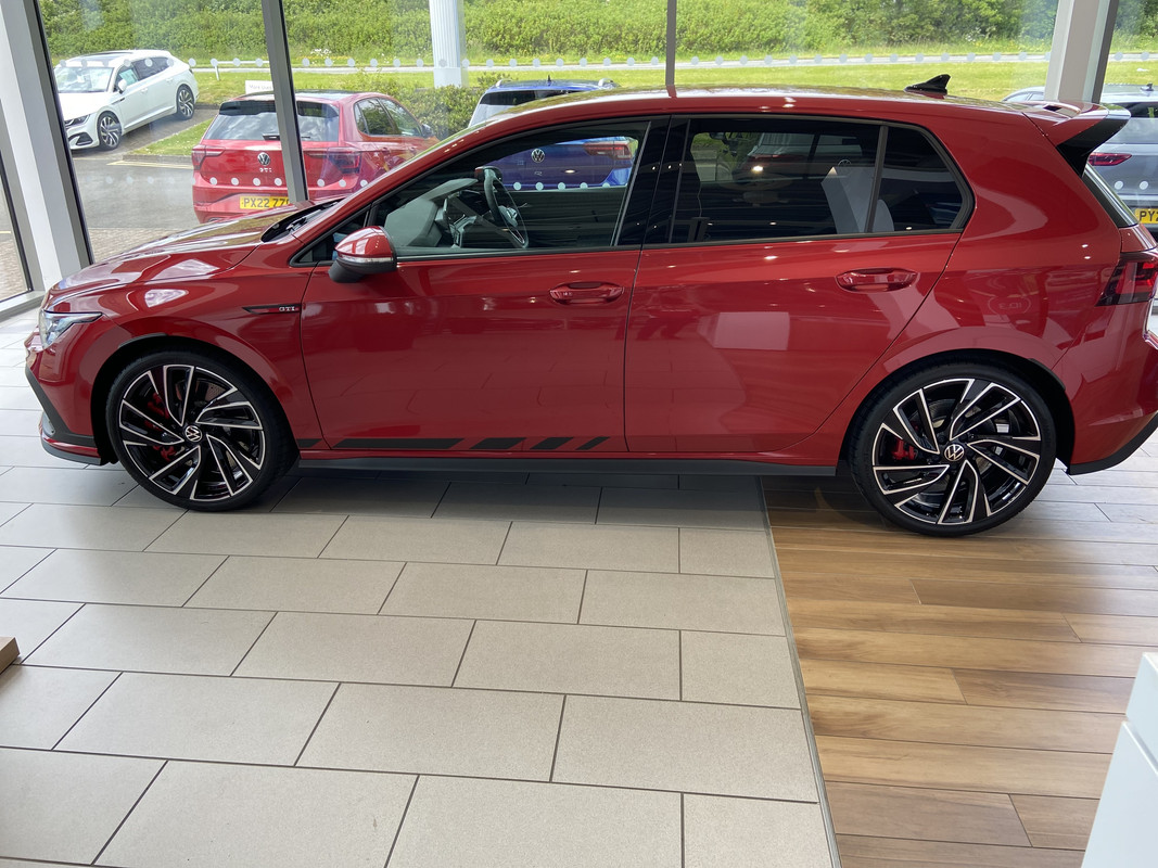 27412BB6-939E-404A-8091-101BB869924A