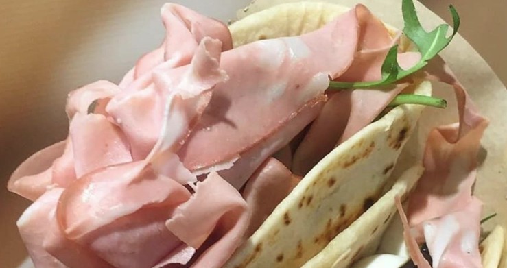 Piadina alla mortadella