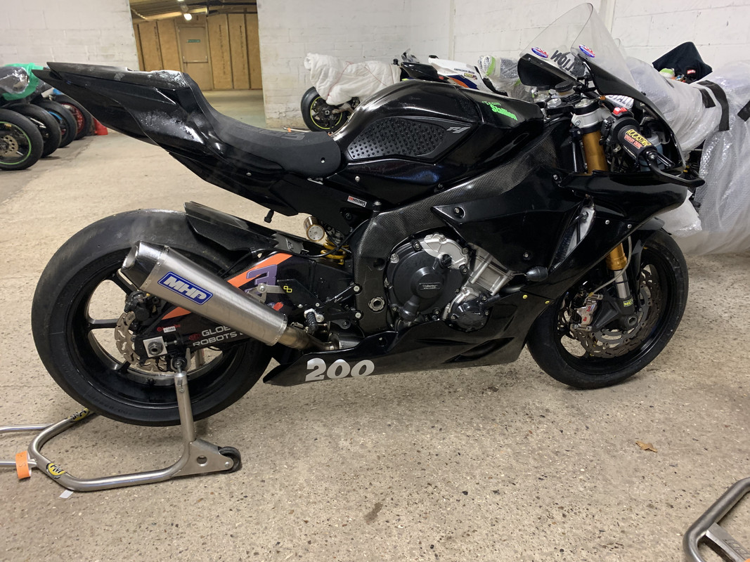 B786FD65-16DC-483F-ACB5-7854FC4B1D91