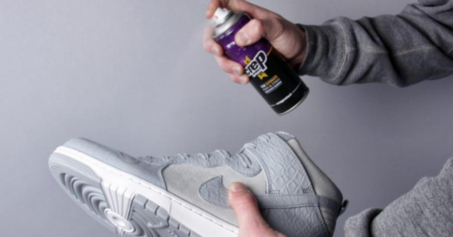 How To Clean Jordan 1 Shoes Without Ruining Them