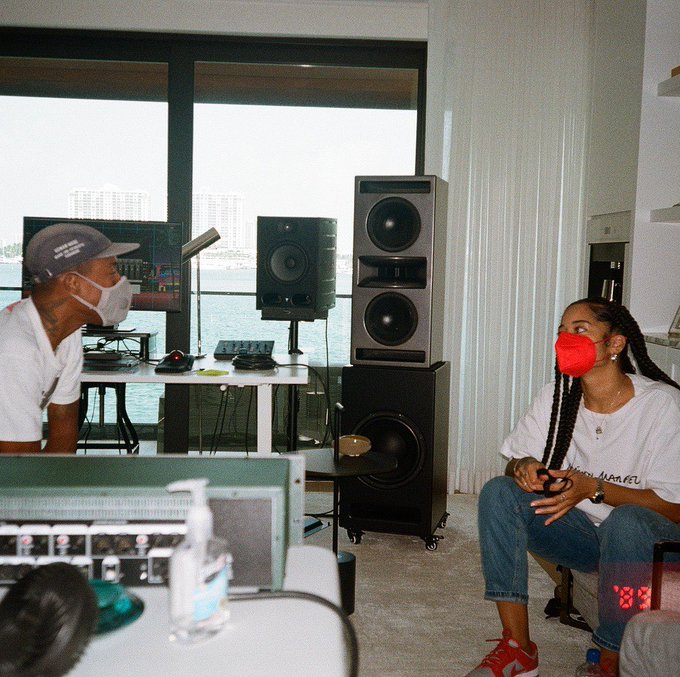 Ella-Mai-With-Pharrell