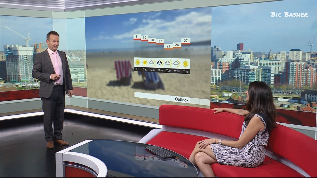 07.10 - 18.30.00 - Look North; Weather. The new film from Rogue One d....ts_snapshot_27.47.298