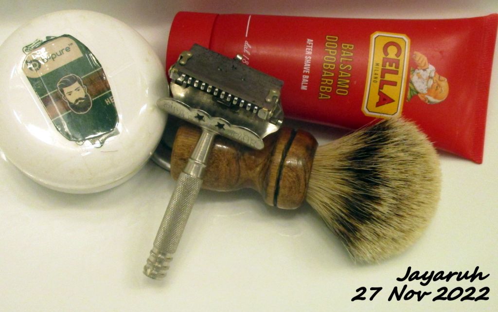 [Image: sos221127.jpg]