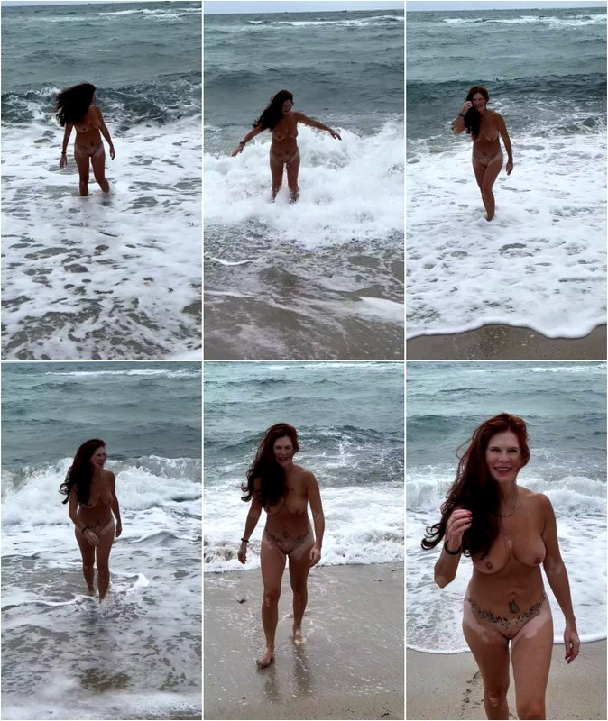 Beach-Exhibitionism-Exhibitionist-GILF-MILF-Milfs-Nude-Nudes-Redhead-2.jpg