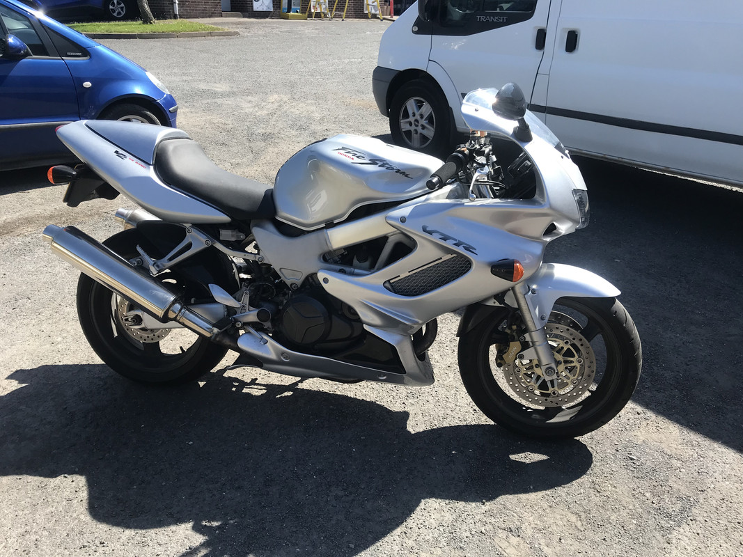 1075B624-1602-41D2-96D7-3A93029DCB07