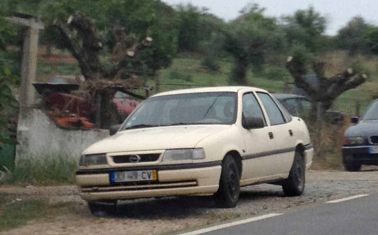 IMG-2349-opel-vectra-1-7-d-gl-sedan-a2-mk1.jpg