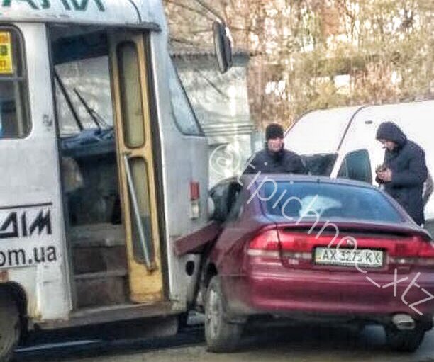 В Харькове пассажиры трамвая пережили тревожные минуты (фото)
