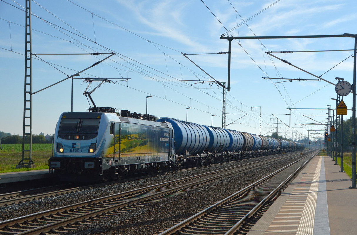 B10 388 010 CDC mit 95152 (Pirna Gbf.-Hamburg Hohe Schaar) Rodleben 28.09.23