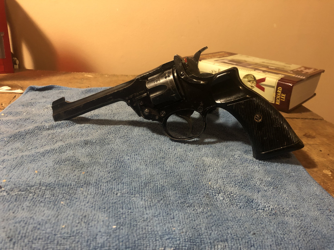 2C79E8A9-890C-49CD-A0C9-A6945D7588F1