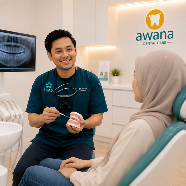Dr. Hanif memberi konsultasi braces di Awana Dental Clinic Bandar Seri Putra Bangi
