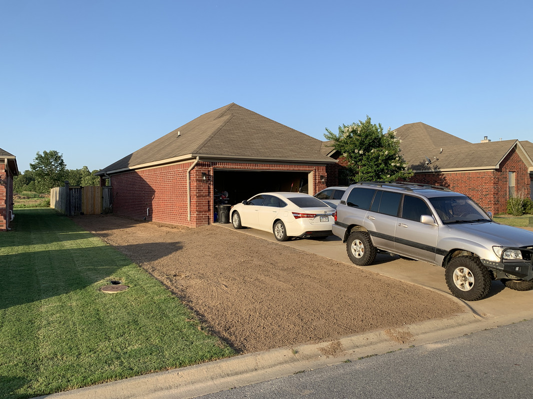 098ADB05-6F08-42C4-A635-B194D6C27E71