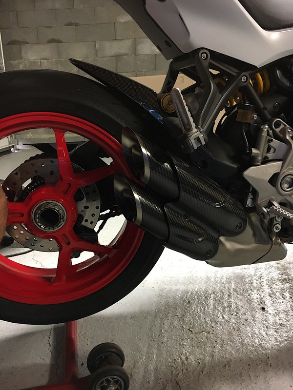 C04E09FF-AD7B-4871-BD43-EF3459A6AB73