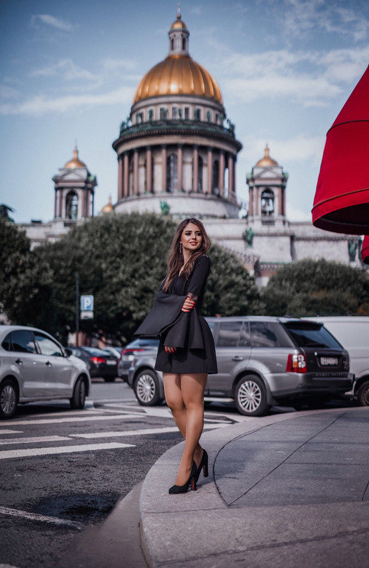 97EEB758-7EF4-4E02-B2F1-97300669751F