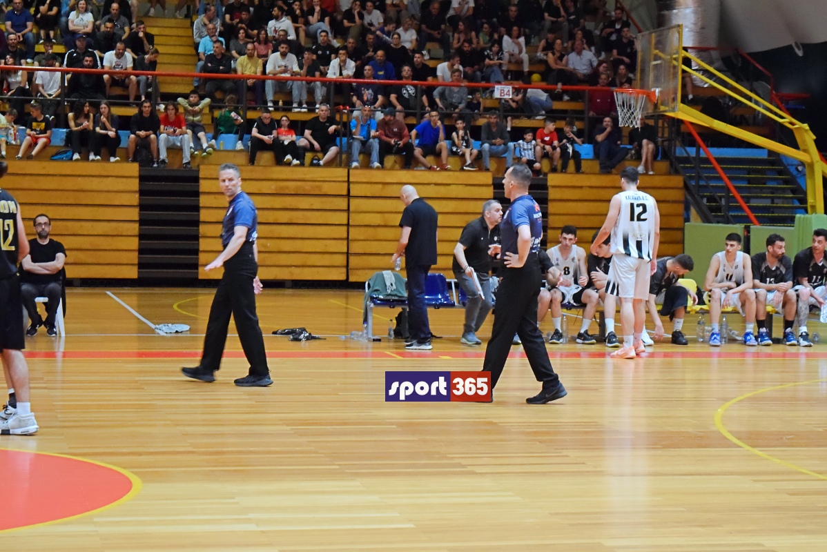 , &Omicron; &Delta;ί&omega;&nu; &Kappa;&upsilon;&pi;&alpha;&rho;&iota;&sigma;&sigma;ί&alpha;&sigmaf;&nbsp;64-60 &tau;&eta;&nu; &Kappa;&alpha;&lambda;&alpha;&mu;ά&tau;&alpha;&nbsp;B.C.&nbsp;&sigma;&tau;&eta;&nu; &Tau;έ&nu;&tau;&alpha;, &iota;&sigma;&omicron;&phi;ά&rho;&iota;&sigma;&epsilon; (1-1) &tau;&omicron;&upsilon;&sigmaf; &tau;&epsilon;&lambda;&iota;&kappa;&omicron;ύ&sigmaf; &tau;&eta;&sigmaf; &Alpha;1 &Epsilon;&Kappa;&Alpha;&Sigma;&Kappa;&Epsilon;&Nu;&Omicron;&Pi; (&phi;&omega;&tau;&omicron;&gamma;&rho;&alpha;&phi;&iota;&epsilon;&sigmaf; & &beta;ί&nu;&tau;&epsilon;&omicron;)