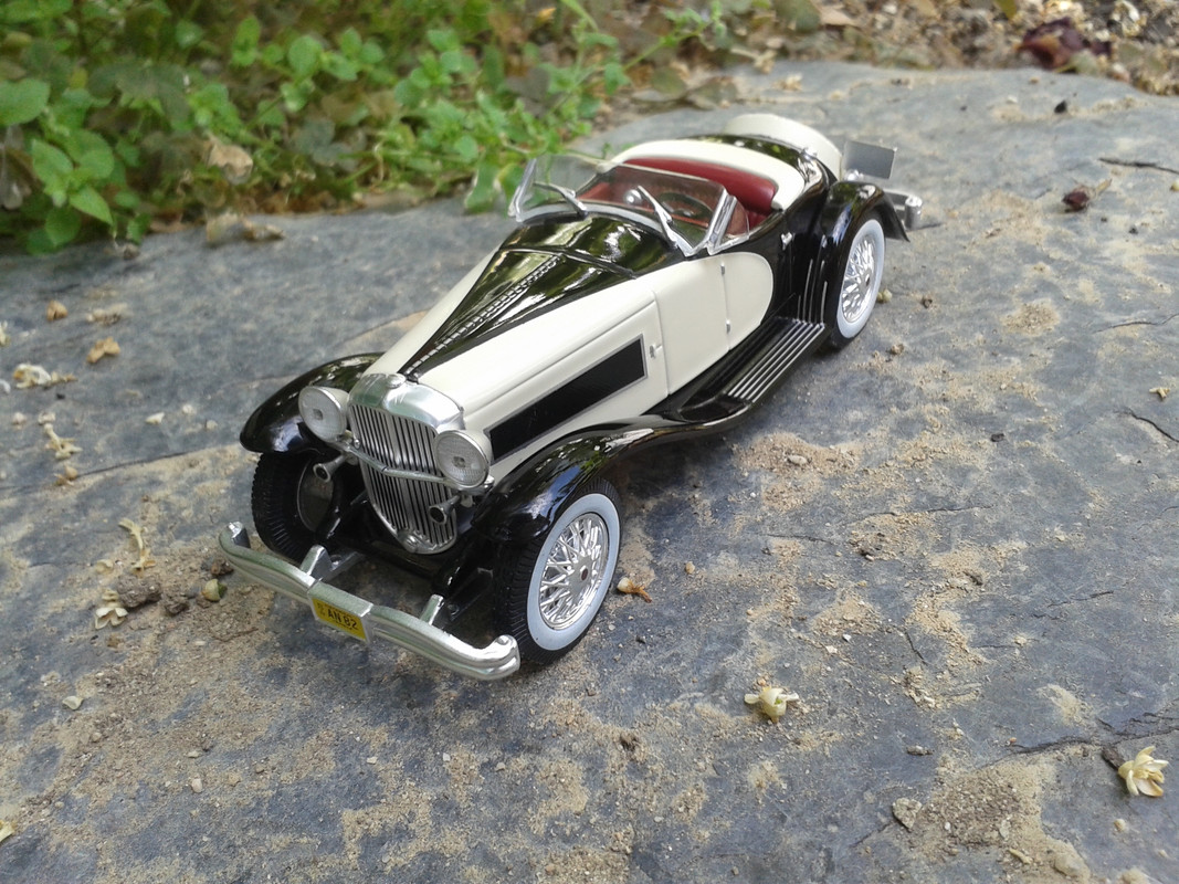 1933 Duesenberg SSJ Sports Roadster By Lagrande (Ixo-Altaya) (1)