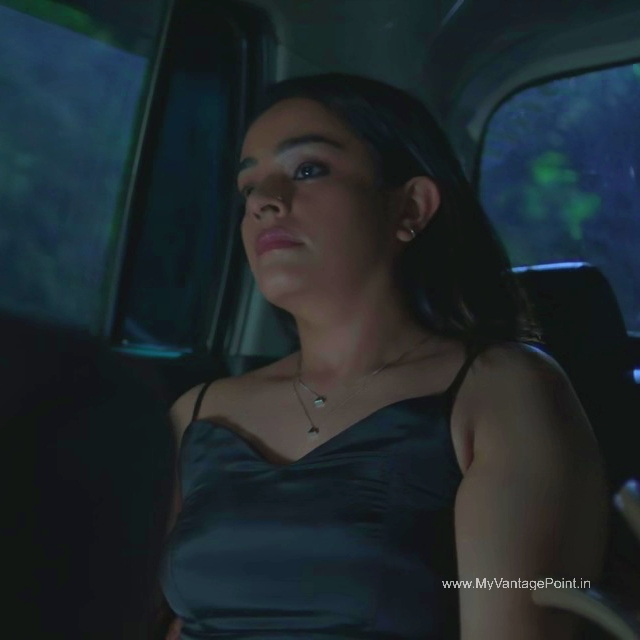 black-dress-apoorva-arora-in-family-aaj-kal-2024