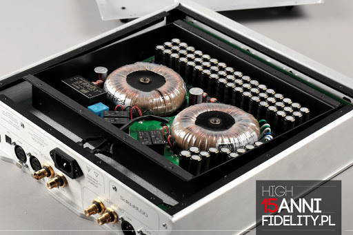 965EE1D3-3072-40D4-81C8-97763601D9F0