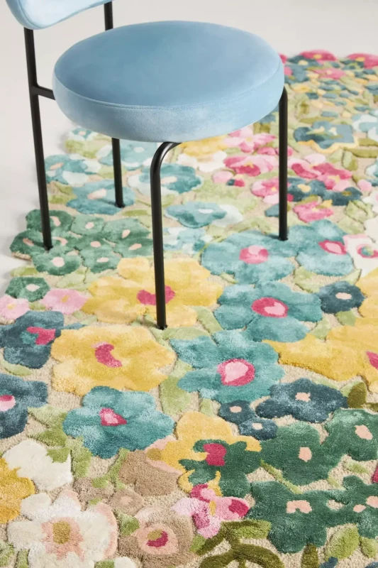 Floral Pattern Rugs - Botanical handwoven designs with garden-inspired motifs