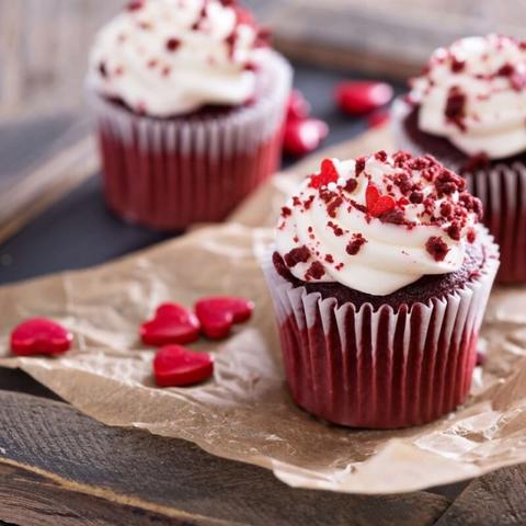 red velvet cupcakes 640x640