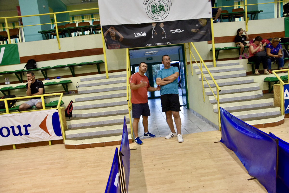 169EE76D-1863-4428-A3C6-503643844C0E