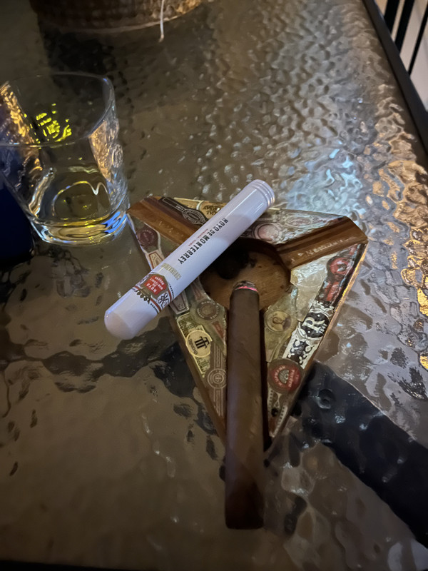 136EE495-E52F-438A-BB04-00D9586EB7F0