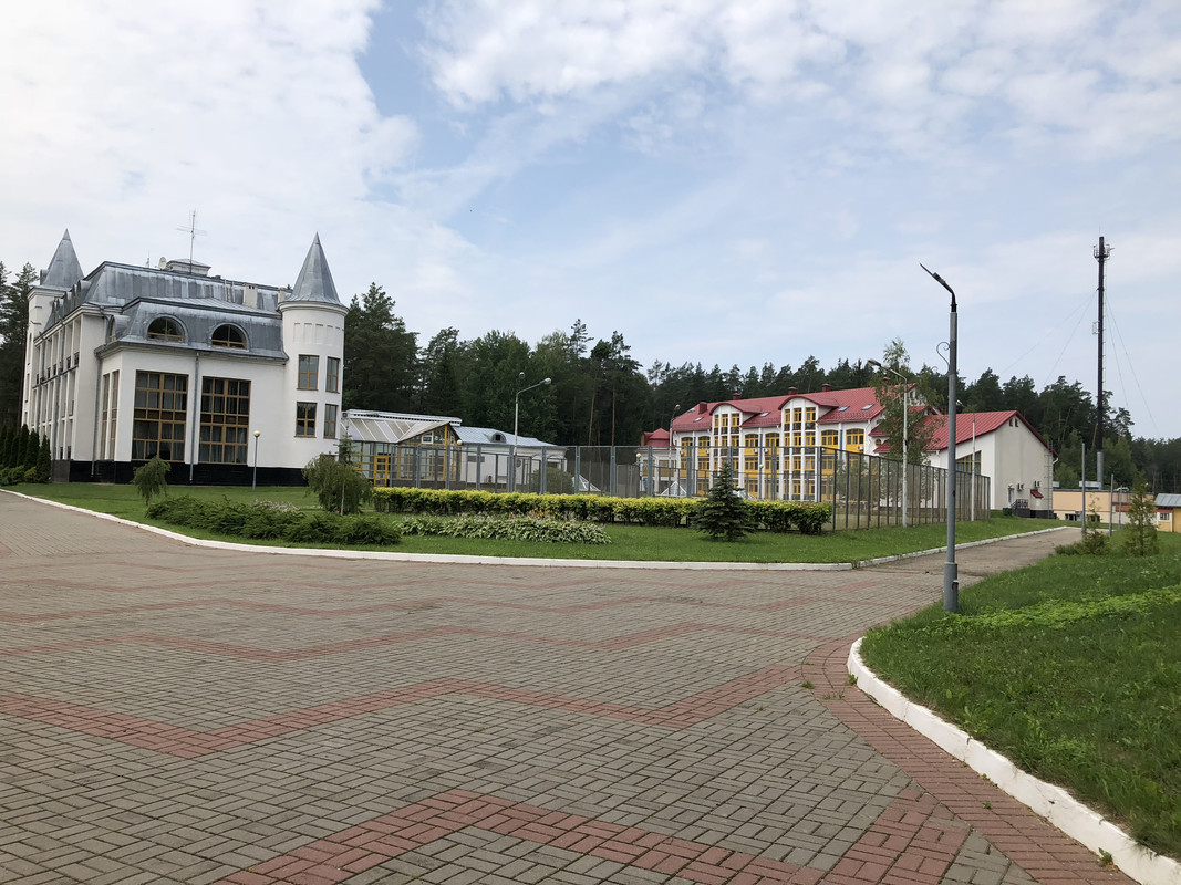 9D359CE6-91A3-4578-8F76-A9466F3D8A1C