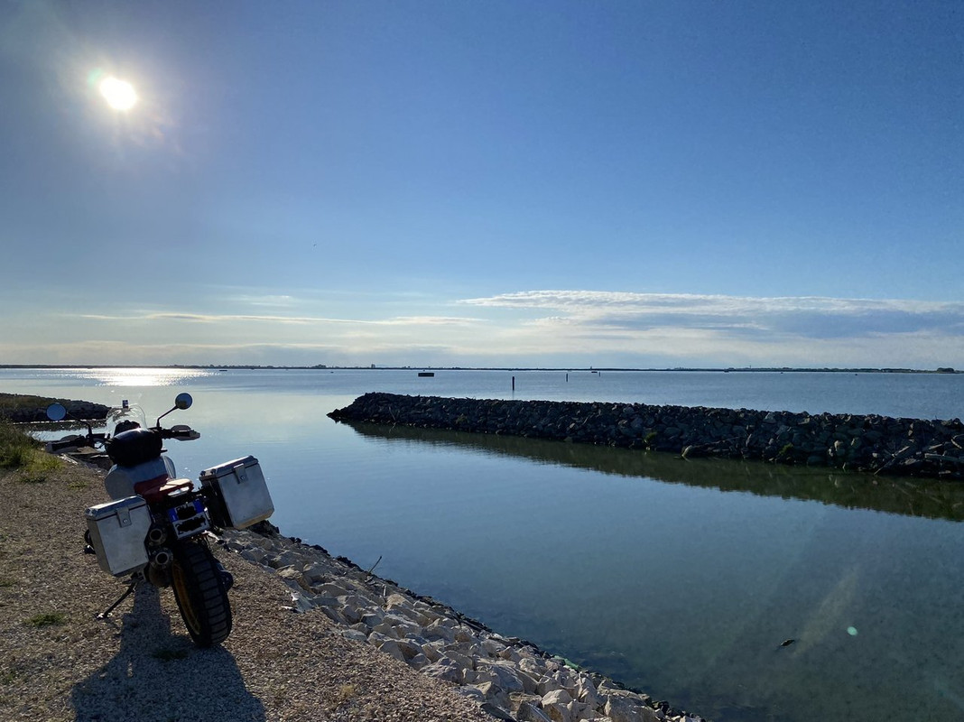 5418AD17-7228-4EFC-BC81-0B24DBCF6C1B