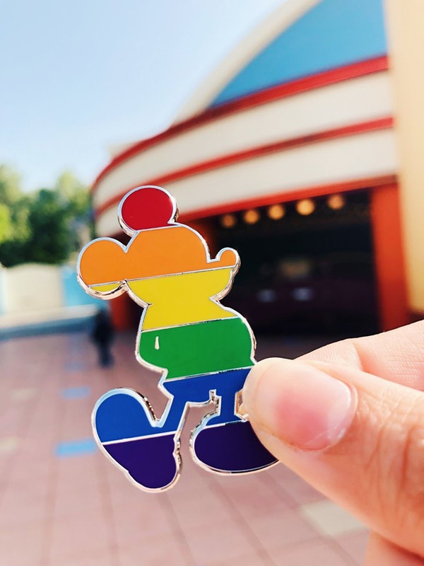 E53CA1B0-1AE1-4B71-BF34-C09C9BF108D2