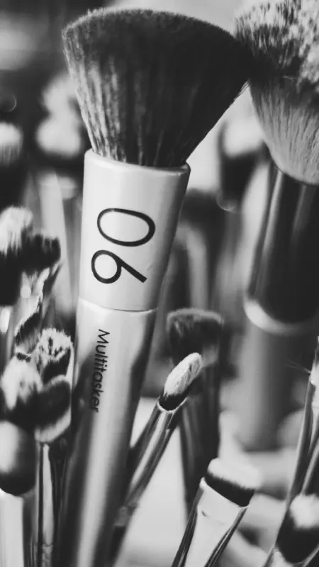 pinceaux-90-maquillage-outils-beaute-mariage-trousse