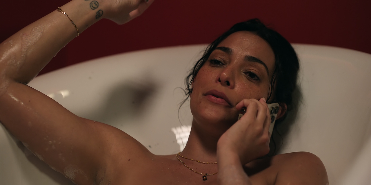 Bad.Monkey.S01E02.A.Hundred.Bucks.Says.You.Won’t.2160p.10bit.ATVP.WEB-DL.DDP5.1.HEVC-Vyndros.mkv_sna