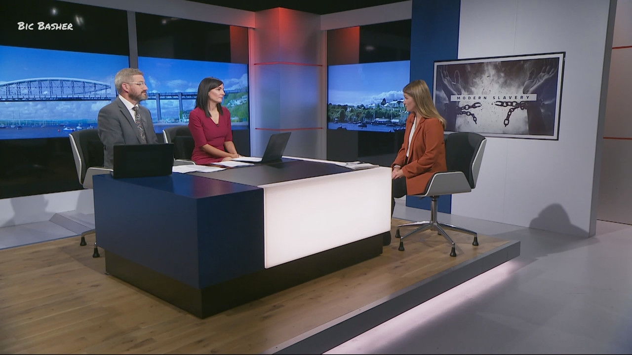 09.23 - 18.00.00 - ITV News West Country. Breaking news and current s....ts_snapshot_12.54.704