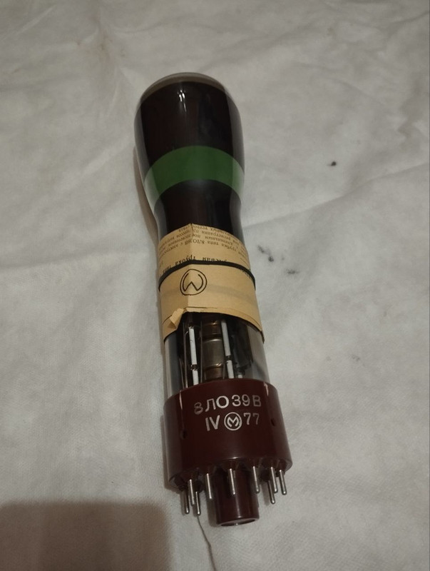 ЭЛТ 8ЛО39В (2)