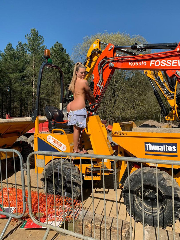 [Image: 20251218-214300.jpg]