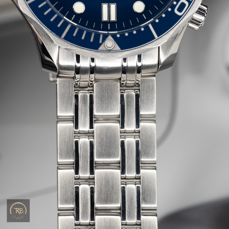 Omega Seamaster Diver 300M - Image 9