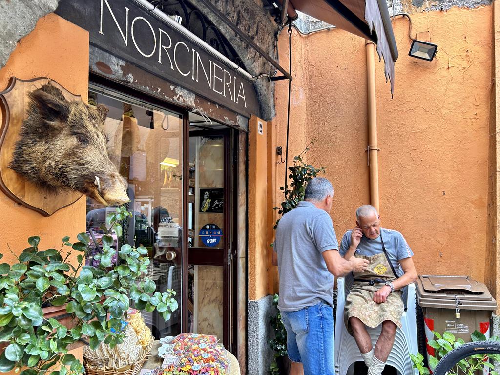 Жаркий сентябрь на побережье Тирренского моря. Жаркий сентябрь на побережье Тирренского моря.