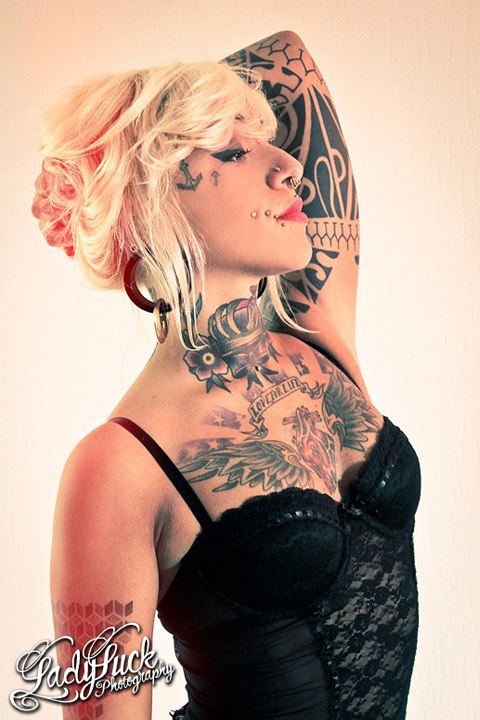 tumblr_mv8a70PcBJ1rn11zao6_500