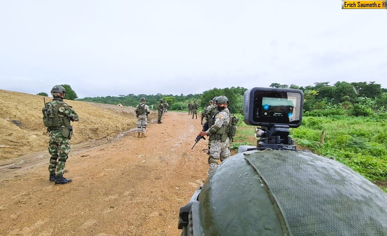 [Imagen: Tropas-colombianas-con-Go-Pro-Foto-Infodefensa-1.jpg]